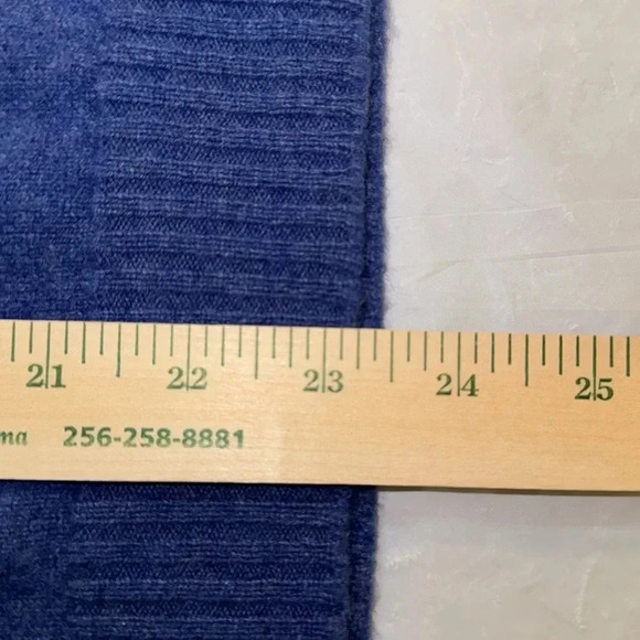 Lands’ End 100% Lambswool Beautiful Sweater - Picture 5 of 6